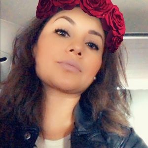 Meet your Posher, Maria